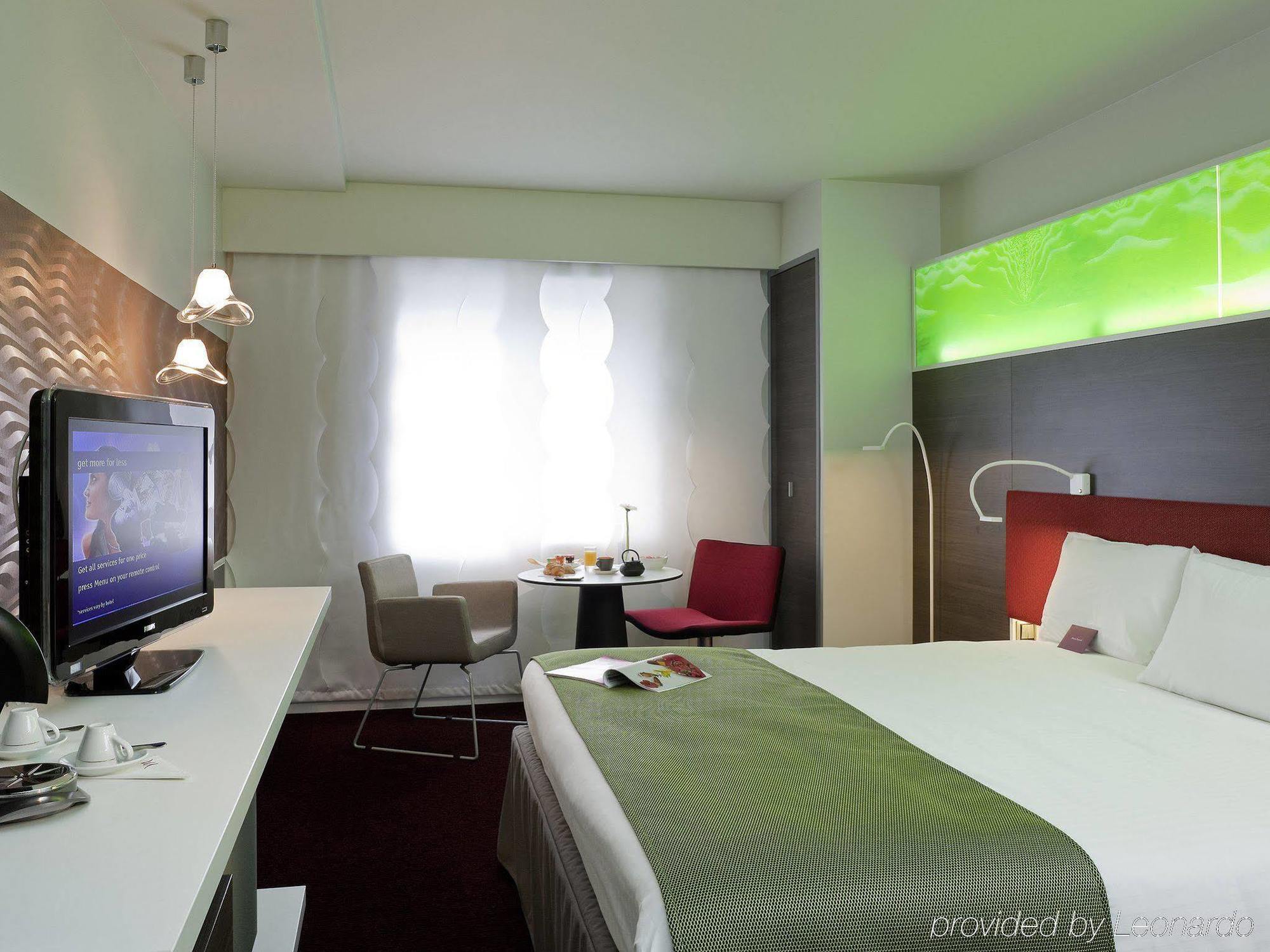 Mercure Paris La Defense Grande Arche Nanterre Exterior foto