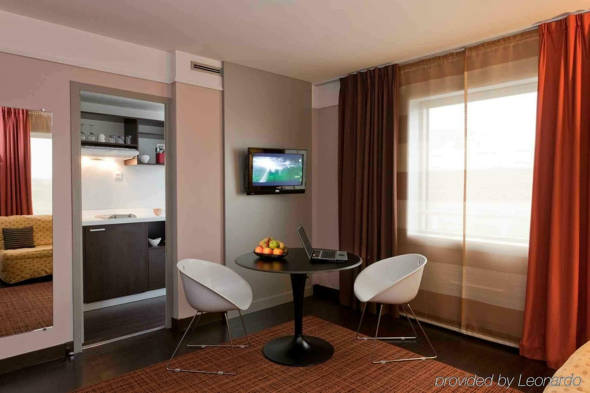 Mercure Paris La Defense Grande Arche Nanterre Exterior foto